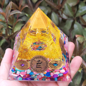Pyramide en résine époxy Kogiya Crystal Pebble, décoration d'intérieur, Vajra, pièces de monnaie des cinq empereurs, ornement de bureau, cadeau - Product Image 4