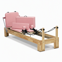 Lit de Pilates Reformer Classique Haut de Gamme en Chêne, Durable et Portable, pour Studio de Yoga ou Espaces de Travail