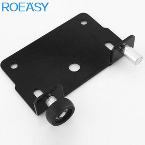 ROEASY <span class=keywords><strong>Kit</strong></span> de rails de <span class=keywords><strong>porte</strong></span> de grange à double <span class=keywords><strong>coulissante</strong></span> en nickel brossé de 6.6 pieds, poulie en J de base, robuste, coulissant en douceur et silencieusement - Product Image 4