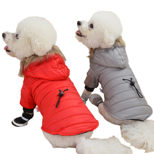 Venta al por Mayor de Ropa de Invierno para Mascotas, Abrigos Cálidos y Gruesos para Perros Medianos, Diseño Moderno y de Lujo - Product Image 1