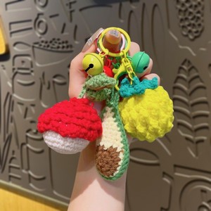 Porte-clés en crochet fait main, motif légumes et fruits, adorable breloque brocoli/fraise, pendentif de sac pour les amateurs de cuisine - Product Image 4