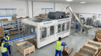 Chaîne de production complète pour le remplissage de boissons gazeuses en bouteilles PET, avec lavage, remplissage et bouchage