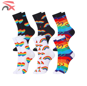 Vente de chaussettes rayées arc-en-ciel <span class=keywords><strong>LGBT</strong></span> en coton, emballées individuellement dans un sac OPP, fabriquées par Nuoxin Factory - Product Image 4