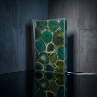 Panneaux en résine acrylique translucide rétroéclairés imitation pierre onyx artificielle avec incrustation de pierre de jade véritable