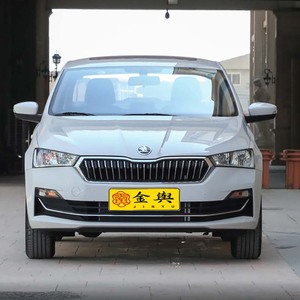 <span class=keywords><strong>Skoda</strong></span> Rapid <span class=keywords><strong>2022</strong></span> 1.5L Automatic Comfort, Auto Usata Economica, Berlina a Quattro Porte e Cinque Posti con Cambio Automatico a 6 Velocità, Guida a Sinistra - Product Image 5