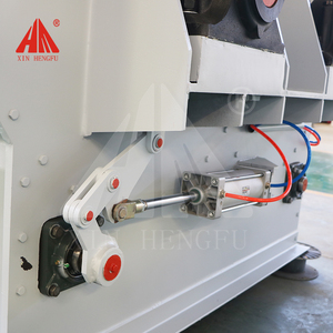 Máquina mezcladora de alimentación de caballos estilo paleta de doble tornillo para Molino de alimentación animal - Product Image 2