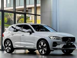 V Olvo <span class=keywords><strong>XC60</strong></span> PHEV 2024 <span class=keywords><strong>T8</strong></span> AWD Long Range Smart Edition Luxe - Product Image 4