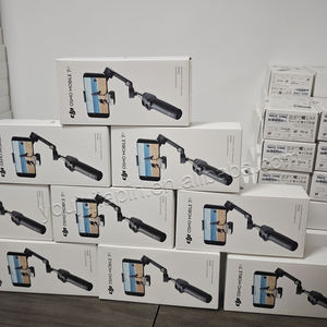 Stabilisation robuste sur 3 axes par cardan DJl <span class=keywords><strong>Osmo</strong></span> <span class=keywords><strong>Mobile</strong></span> 7 / <span class=keywords><strong>Osmo</strong></span> <span class=keywords><strong>Mobile</strong></span> 7P, autonomie de la batterie de 10 heures et recharge du téléphone, DJl <span class=keywords><strong>OM</strong></span> 7 / <span class=keywords><strong>OM</strong></span> 6 - Product Image 5