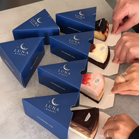 Boîte à tranches de cheesecake triangulaire avec logo personnalisé, boîte à tranches de gâteau en carton alimentaire pour boulangerie, à emporter, mousse, dessert