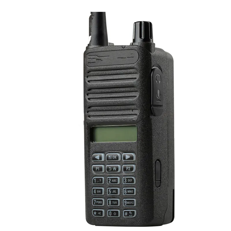 Портативная рация XIR C2660 с двухсторонней радиостанцией DP1400 заменяет базовую станцию любительской радиостанции CP200D