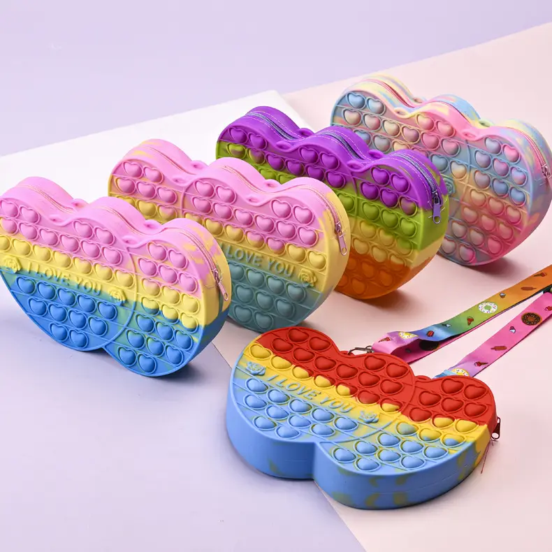 Yahou vente en gros push bubble Fidget Toys sac à main anti-stress sac à bandoulière en silicone en forme de coeur pour la Saint-Valentin pour les filles