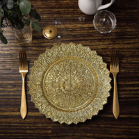Assiettes de chargeur de 13 pouces pour salle à manger élégante Assiette de chargeur de couleur or pour les fêtes de mariage Assiette de chargeur pour hôtels et banquets