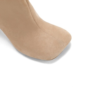Stivali da donna Moncheer con tacco a spillo in finta pelle scamosciata al ginocchio |   Stivali Eleganti Elasticizzati Slim Fit Neri e Beige - Product Image 5
