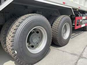 Camión Volquete de <span class=keywords><strong>Segunda</strong></span> <span class=keywords><strong>Mano</strong></span> Barato Sinotruck Howo NX 6X4 de 20 Toneladas para Minería de Uso Pesado - Product Image 2