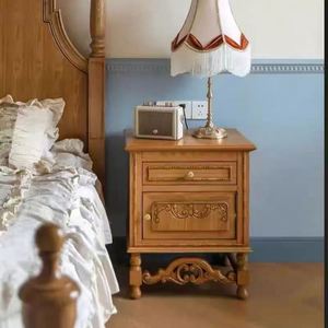 Cama de Madera Maciza de Estilo Retro con Postes de Madera Tallada Cama doble estilo rústico para dormitorio principal. - Product Image 5