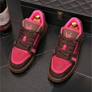 Baskets décontractées rétro de créateur pour hommes, marron rose, à lacets, respirantes, semelle extérieure en caoutchouc, chaussures de marche de luxe pour femmes - Product Image 1