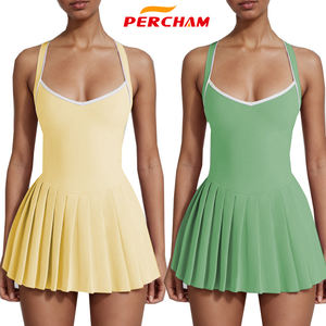 カスタムテニススポーツドレス、コントラストカラー、オープンバック、プリーツゴルフドレス、女性用ジムフィットネスウェア、取り外し可能なカップ付き、高伸縮性 - Product Image 2