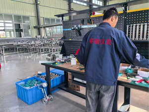 Misuratore di Flusso dell'Olio a Area Variabile Orizzontale Piccolo Rotametro in Acciaio Inox Alta Precisione Flangiato OEM - Product Image 4