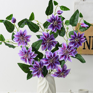 Vigne artificielle de clematis Qianzhu, fleur en soie blanche et violette pour la décoration de mariage, de maison et de plafond - Product Image 2