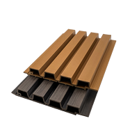 Panel de pared estriado moderno para interiores, panel plano de PVC WPC ignífugo e impermeable para decoración de gimnasio para decoración de pared interior