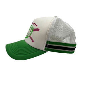Gorra Trucker Clásica de Malla de 5 Paneles de Algodón Verde de Alta Calidad para Ropa de Playa, con Logotipo Personalizado Estampado y Banda Trasera con Rayas - Product Image 1