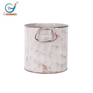 Maceta Metálica de 1.7 Galones con Asa, Estilo Rústico y Efecto Galvanizado <span class=keywords><strong>para</strong></span> Decoración del Hogar, Jardín y Fiestas, Precio de Fábrica - Product Image 3