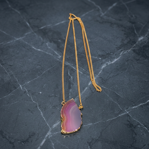 Collier Pendentif en Agate Plaqué Or Style Vintage, Bijou Unisexe avec Perles et Breloques en Pierre Naturelle Serties, Idéal pour le Quotidien et les Cadeaux - Product Image 3