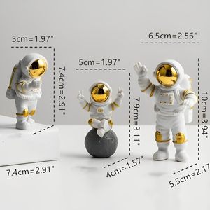 Juego de 3 estatuas de astronauta blanco dorado, figuritas de Escultura del espacio exterior para decoración del hogar, adornos para pasteles - Product Image 2