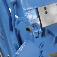 Plieuse pneumatique pour tôles métalliques / Plioir manuel pour la fabrication de conduits CVC, pour le pliage manuel