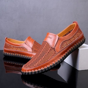 Sandalias de malla transpirable para hombre, con punta cerrada, suela de goma, zapatos informales de verano, forro de cuero genuino, talla 50 - Product Image 4