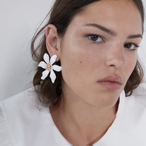Fashion <strong>Gold</strong> Hanging <strong>Dangle</strong> Drop <strong>Earrings</strong> Statement Jewelry Crystal Flower <strong>Earrings</strong> for Women - Product Image 1