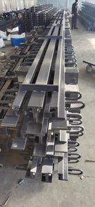 Dispositif de joint d'expansion modulaire pour pont, résistant aux basses températures, en acier. - Product Image 2