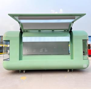 Food Truck di Lusso con Espositore Luminoso, Macchina da Caffè Espresso Commerciale e Bancone per Cold Brew per le Strade Notturne di Tokyo - Product Image 3