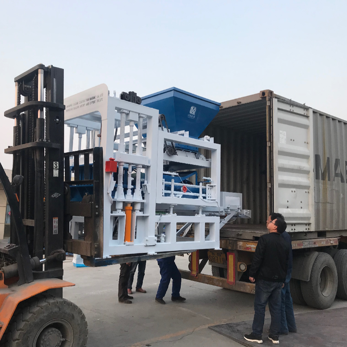 Машина для изготовления цементных блоков по хорошей цене