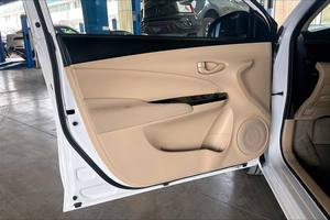Autos usados completamente equipados, <span class=keywords><strong>Toyota</strong></span> <span class=keywords><strong>Yaris</strong></span> S SE / E Sedán <span class=keywords><strong>2022</strong></span>, listos para enviar - Product Image 4