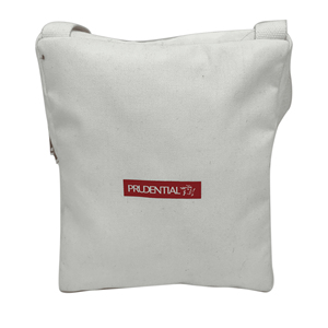 Precio barato Promoción Regalo Logotipo personalizado y tamaño Tela fina Lona de algodón Bolsa de mano con cremallera Ecológica de Vietnam - Product Image 3