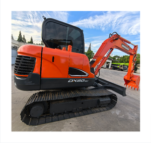 Excavadora hidráulica de cadenas Doosan DX60 de 6 toneladas en buen estado, excavadora mini Doosan DX60 usada en venta, procedente de Corea. - Product Image 1