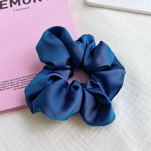 Diademas <span class=keywords><strong>de</strong></span> moda para mujer, nuevas gomas <span class=keywords><strong>de</strong></span> pelo <span class=keywords><strong>de</strong></span> satén populares para niñas <span class=keywords><strong>de</strong></span> primavera - Product Image 5