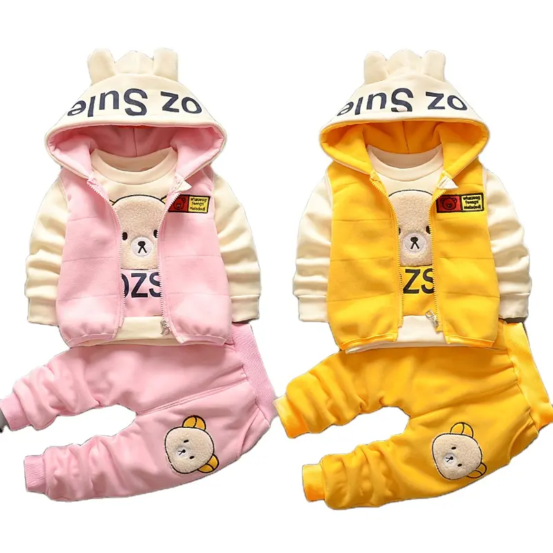 Primavera autunno autunno ragazze ragazzi Set di abbigliamento Casual simpatico cartone animato orso stampa peluche bambini tre pezzi Set vestiti per bambini