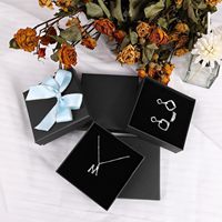 Vente en gros de papier d'emballage rose noir avec logo personnalisé boîte-cadeau pour bijoux avec tiroir coulissant imprimé boîte en papier pour bijoux