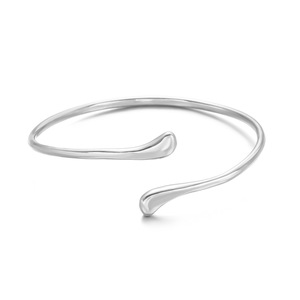 Vendita all'Ingrosso Transfrontaliera di Nuovi Bracciali Minimalisti Placcati <span class=keywords><strong>Oro</strong></span> in Lega. Bracciali Unisex Regolabili alla Moda - Product Image 2