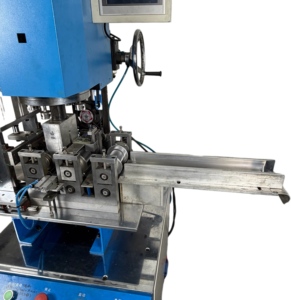 Fabrikverkauf 4200W Leistungsstarke Küchenschwamm-Scheuerkissen-Herstellungsmaschine Produktionsanlage - Product Image 3