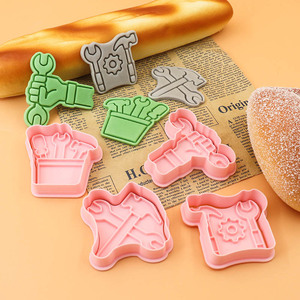<span class=keywords><strong>Emporte</strong></span>-pièces en plastique écologique pour biscuits <span class=keywords><strong>Pince</strong></span> à clé marteau Forme de dessin animé Argile pour bricolage Animation Imprimé Passe au lave-vaisselle - Product Image 3