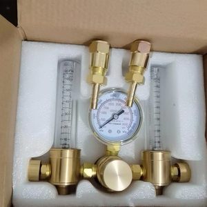Regulador de gas argón de 5% de precisión con caudalímetros duales - Product Image 3