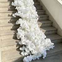 Guirlande de fleurs artificielles blanches de luxe pour arche de mariage, décoration de table événementielle, chemin de table, couronne, fleurs de cerisier, roses, soie, perles, coton