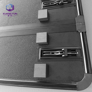 Cubierta de Caja de Carga Manual, Plegable en Cuatro Partes, de Aleación de Zinc y Aluminio, Negra, para <span class=keywords><strong>Ford</strong></span> F150/Silverado/Ranger 5.5FT, Impermeable, Antirrobo, Carga de 400 kg - Product Image 4