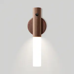 Real Walnut Wood Household Sensor de movimento inteligente portátil Led Step Stair Light Lâmpadas de indução corporal Recarregável Led Night Light