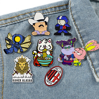 Badge personnalisé avec logo et nom, en alliage, style dessin animé, émaillé et imprimé UV, pour souvenir sportif