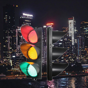 Feu de signalisation LED tri-couleur à alimentation secteur, rétro-réfléchissant, écoénergétique, durée de vie de 100 000 heures pour la route - Product Image 2