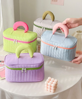 Nouvelle Trousse de Maquillage Matelassée 2026 Grande Capacité, Sac Cosmétique de Voyage avec Poignée Rembourrée Couleur Contrastante, Organisateur de Toilette Portable